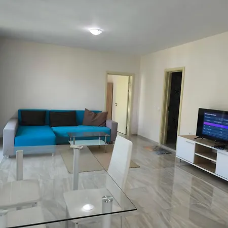 Dom-el Real 3 - Amerikana Apartman