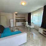 Dom-el Real 3 - Amerikana Apartment