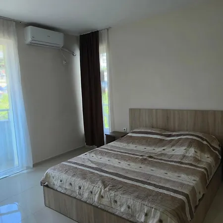 Dom-el Real 3 - Amerikana Appartement *